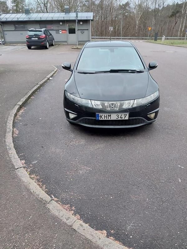 Begagnad Honda Civic 140 HK (102 kW) 2008 Halvkombi