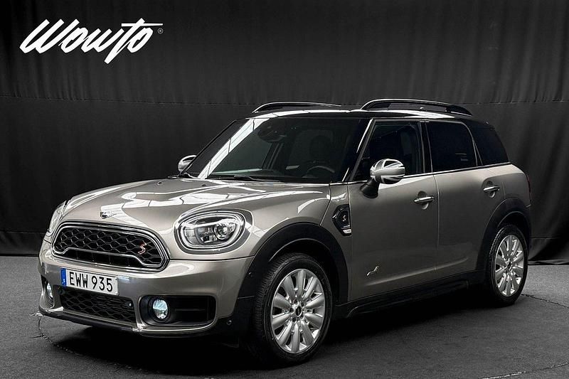 Grå (melting silver) Begagnad 2018 Mini Cooper S Countryman Salt SUV | 239 800 kr (Marknadspris) - Bild 1/3