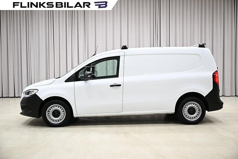 Vit Begagnad 2024 Mercedes Citan 110 Pickup | 258 700 kr (Bra pris) - Bild 1/4