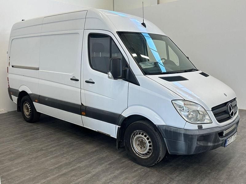 Vit Begagnad 2012 Mercedes Sprinter Van | 99 500 kr (Marknadspris) - Bild 1/4