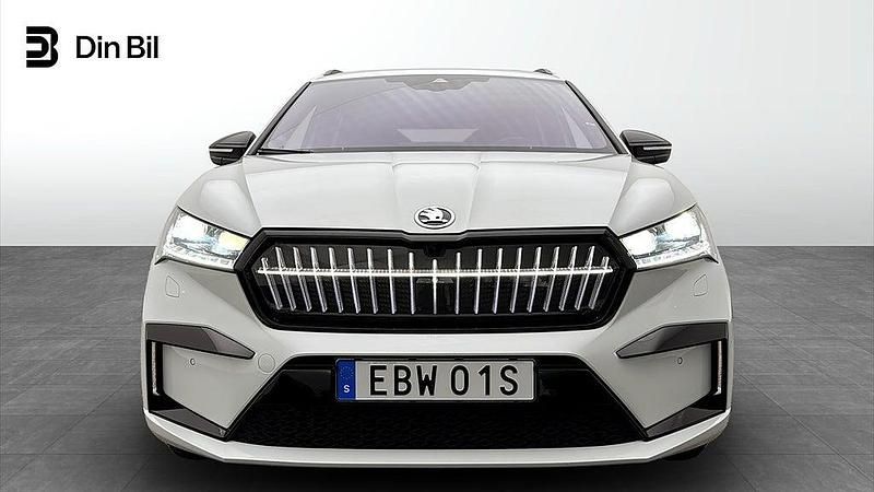 Begagnad Skoda Enyaq iV SportLine 194 kW (265 HK) 2023 Vit SUV