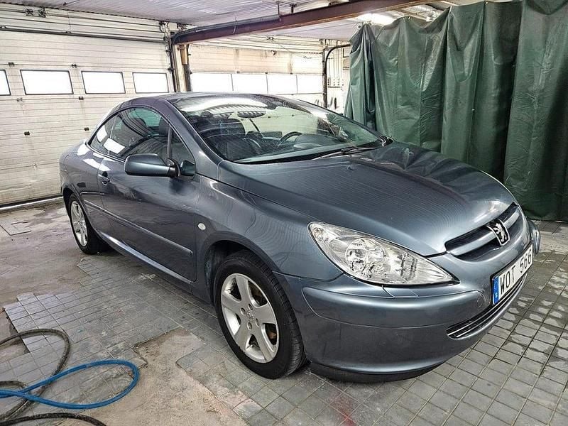 Mörkgrå Begagnad 2005 Peugeot 307 CC Cab | 39 900 kr (Dyr) - Bild 1/4