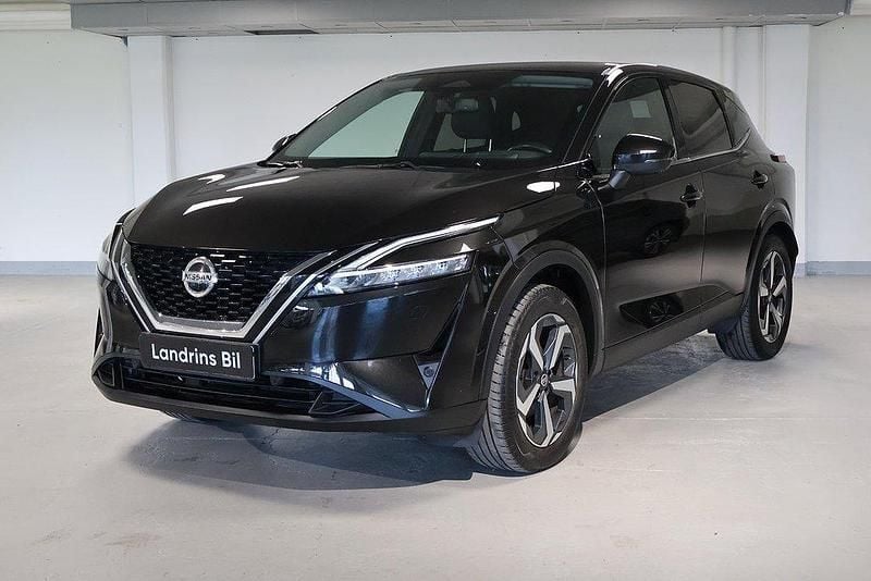 Svart Begagnad 2022 Nissan Qashqai N-Connecta SUV | 259 000 kr (Bra pris) - Bild 1/4