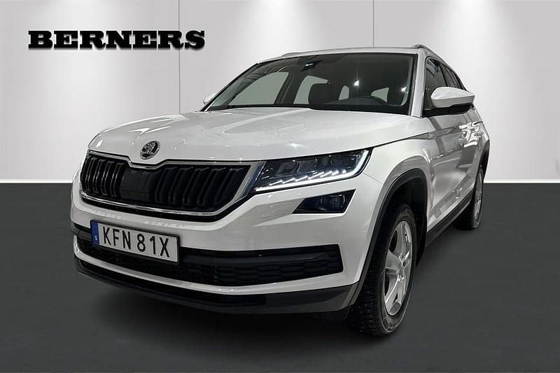 Vit Begagnad 2021 Skoda Kodiaq Adventure SUV | 269 900 kr (Marknadspris) - Bild 1/4
