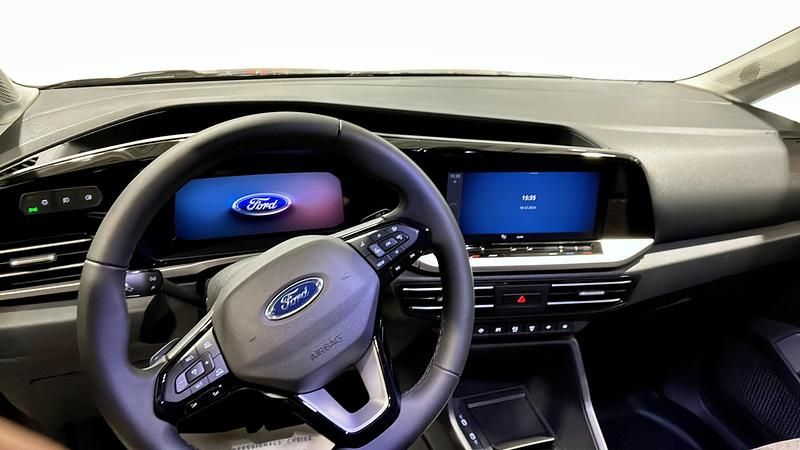 Ny Ford Transit 2026 Svart Pickup