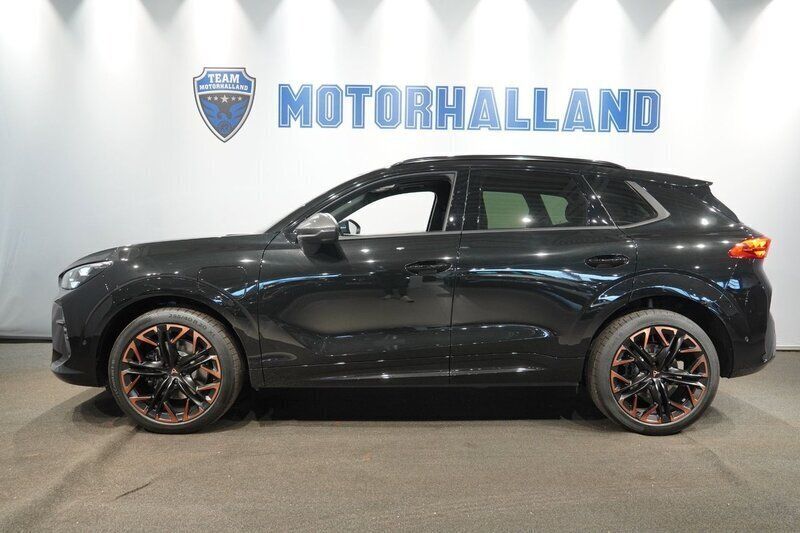 Svart Begagnad 2025 Cupra Terramar VZ SUV | 629 000 kr - Bild 1/4