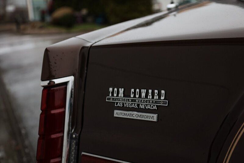 Begagnad Lincoln Continental 1983 Flerfärgad Sportkupé