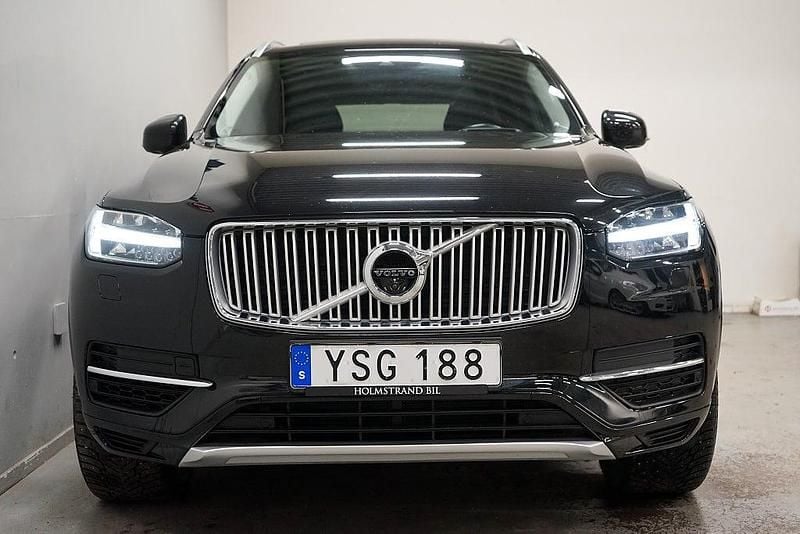 Begagnad Volvo XC90 Inscription 320 HK (235 kW) 2017 Svart SUV