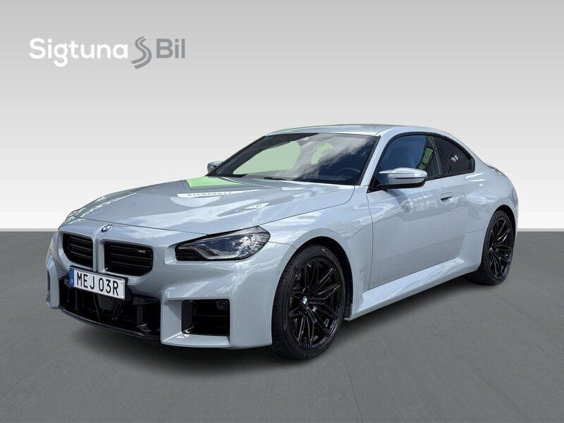 Grå Begagnad 2023 BMW M2 Sportkupé | 699 900 kr (Bra pris) - Bild 1/3