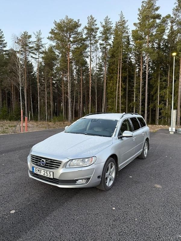 Begagnad 2015 Volvo V70 Kombi | 119 000 kr (Bra pris) - Bild 1/4