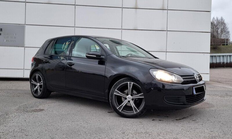 Svart Begagnad 2011 VW Golf VI Halvkombi | 55 000 kr (Marknadspris) - Bild 1/2