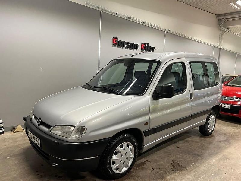 Grå Begagnad 1997 Peugeot Partner Minibuss | 24 999 kr - Bild 1/4