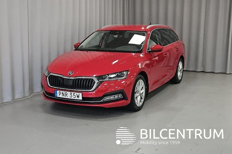 Röd Begagnad 2021 Skoda Octavia Style Kombi | 247 900 kr (Marknadspris) - Bild 1/4