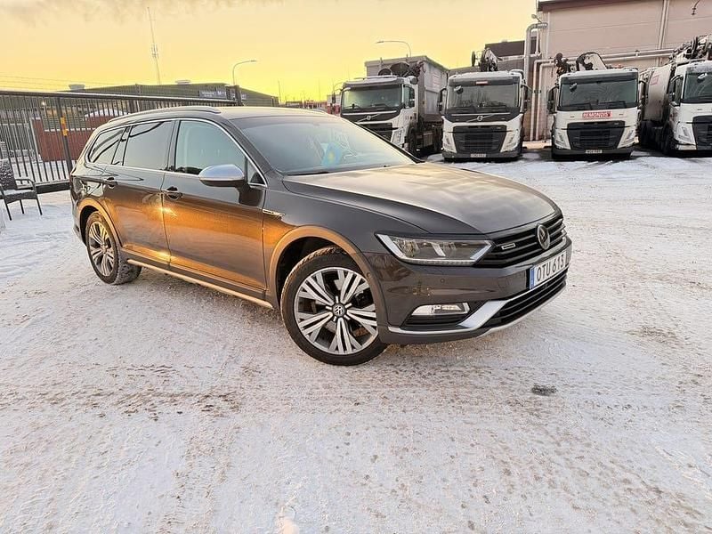 Begagnad 2016 VW Passat Alltrack Kombi | 159 900 kr (Dyr) - Bild 1/4