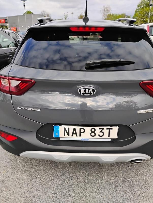 Begagnad Kia Stonic 120 HK (88 kW) 2021 SUV