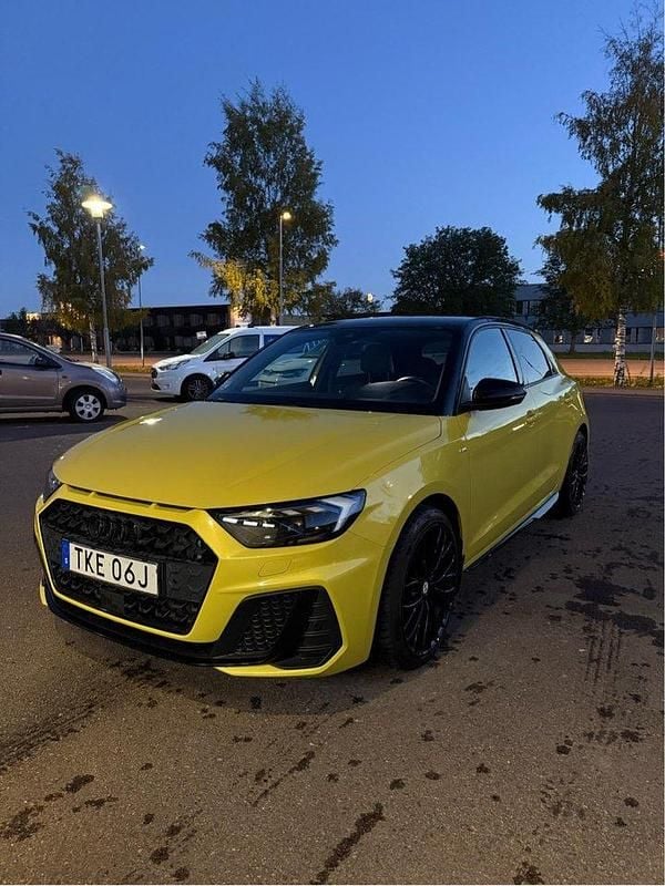Gul Begagnad 2019 Audi A1 Sportback Edition .1 Halvkombi | 239 500 kr (Lite dyr) - Bild 1/4