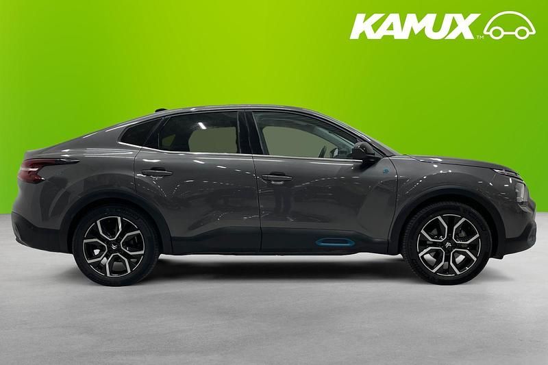 Begagnad Citroën e-C4 Exclusive 100 kW (136 HK) 2022 Silver/grå Sedan