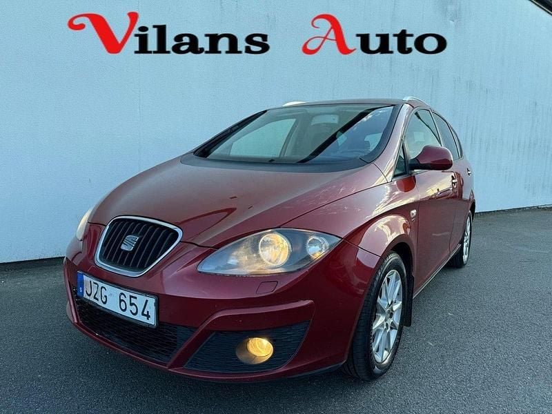 Mörkröd (röd) Begagnad 2010 Seat Altea XL Minibuss | 39 900 kr (Superpris) - Bild 1/4