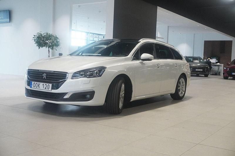 Vit Begagnad 2016 Peugeot 508 Kombi | 104 800 kr (Marknadspris) - Bild 1/4