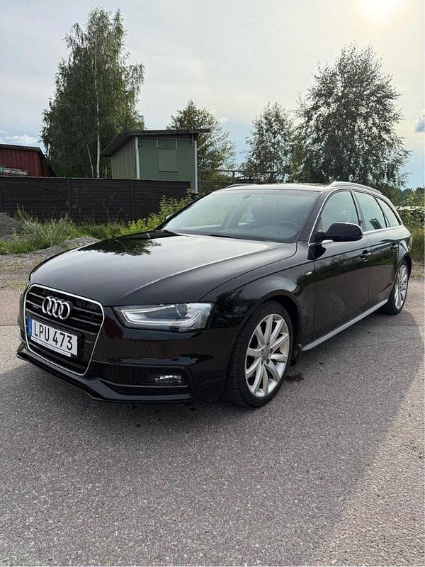 Svart Begagnad 2015 Audi A4 Sport Kombi | 129 500 kr (Marknadspris) - Bild 1/4