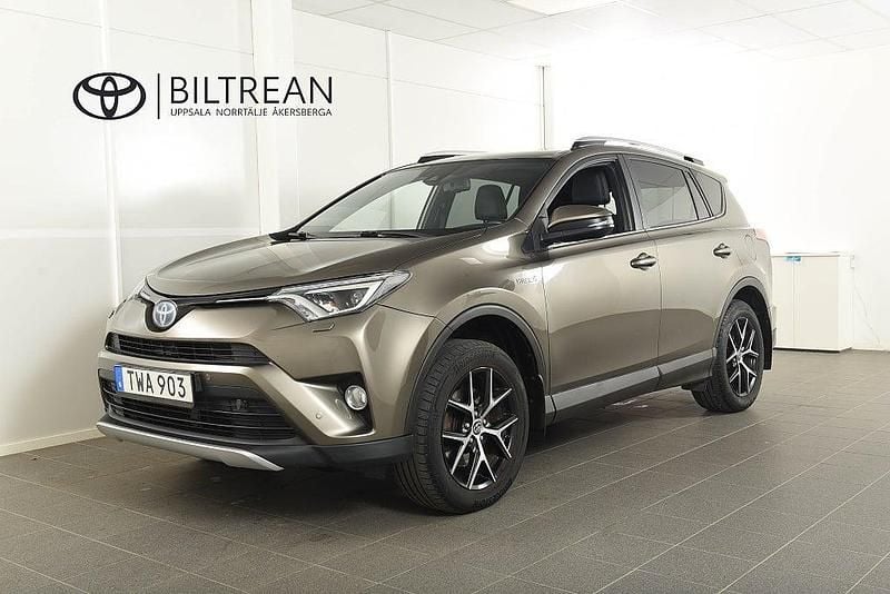 Brun Begagnad 2015 Toyota RAV4 Hybrid Active SUV | 179 900 kr (Dyr) - Bild 1/4