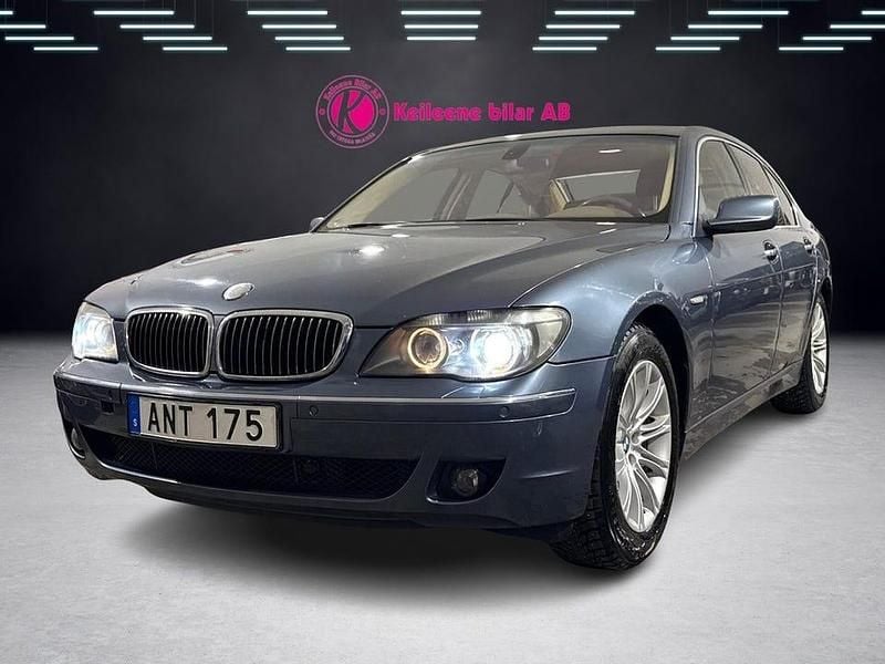 Begagnad BMW 750 367 HK (269 kW) 2005 Mörkgrå Sedan