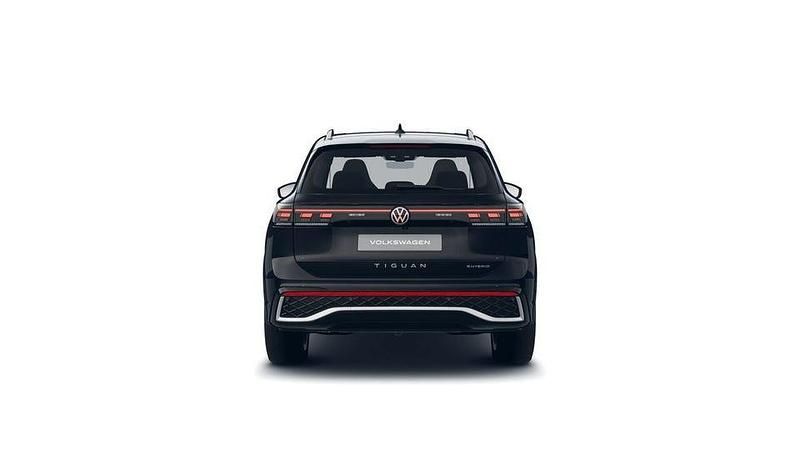 Ny VW Tiguan Edition 272 HK (200 kW) 2025 Oyster silver metallic SUV