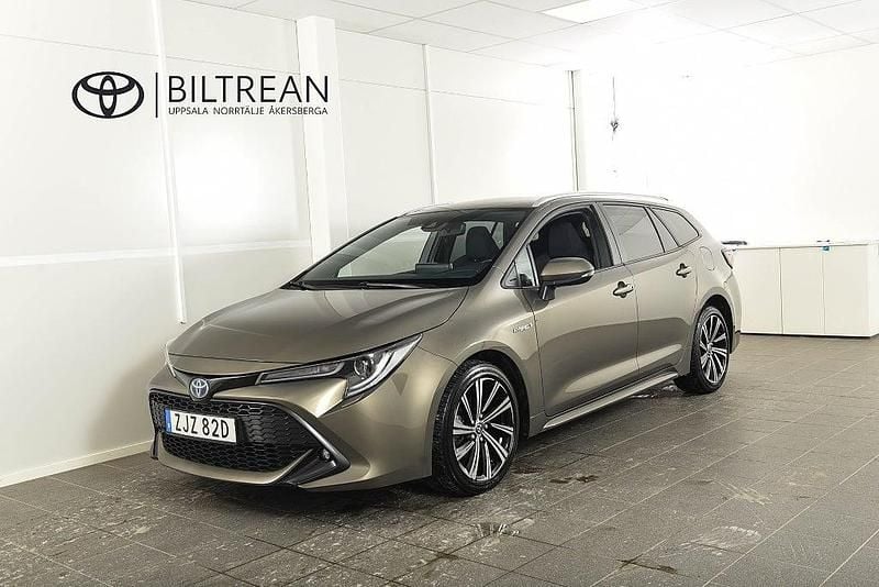 Begagnad Toyota Corolla Style 122 HK (89 kW) 2020 Grön Kombi