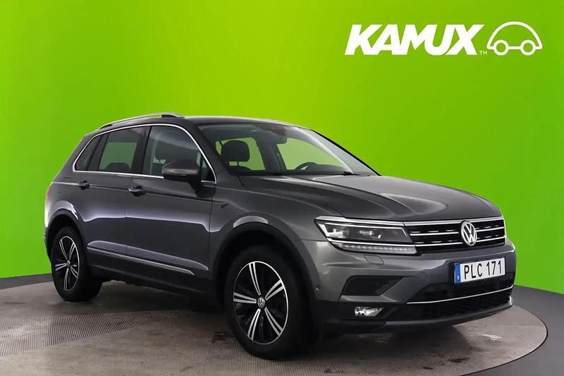Silver/grå Begagnad 2018 VW Tiguan GT SUV | 266 800 kr (Marknadspris) - Bild 1/4