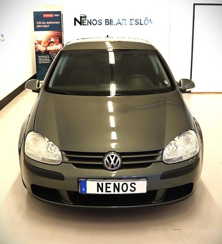 Begagnad VW Golf IV 102 HK (75 kW) 2005 Grön Halvkombi