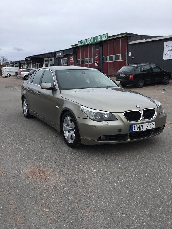 Begagnad BMW 530 218 HK (160 kW) 2004 Sedan