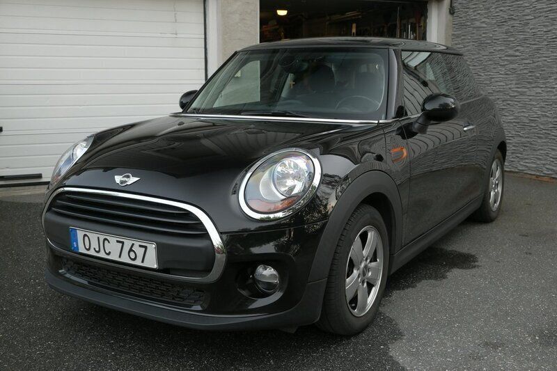 Svart Begagnad 2017 Mini ONE Pepper Halvkombi | 100 000 kr (Marknadspris) - Bild 1/4
