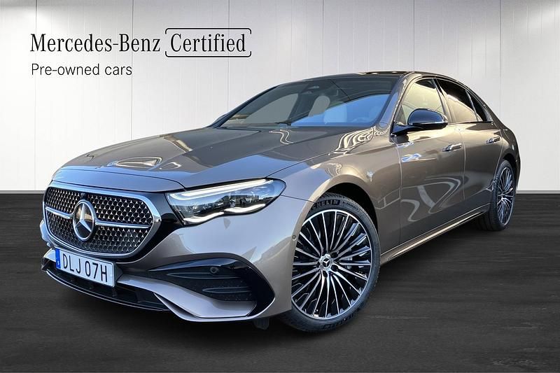 Svart Begagnad 2025 Mercedes E300 AMG Sedan | 758 900 kr - Bild 1/4