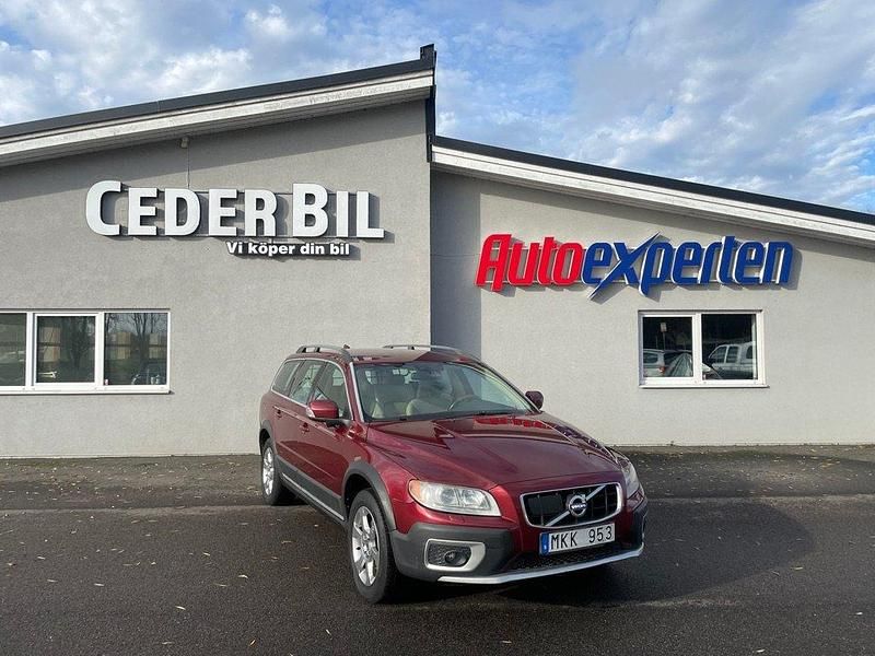 Röd Begagnad 2010 Volvo XC70 Summum Kombi | 70 000 kr (Marknadspris) - Bild 1/4