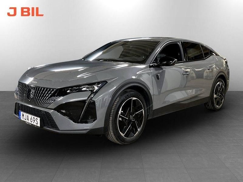 Grå Begagnad 2024 Peugeot 408 GT GTi SUV | 279 900 kr (Marknadspris) - Bild 1/3