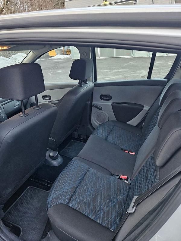 Begagnad Renault Clio R.S. 75 HK (55 kW) 2007 Halvkombi