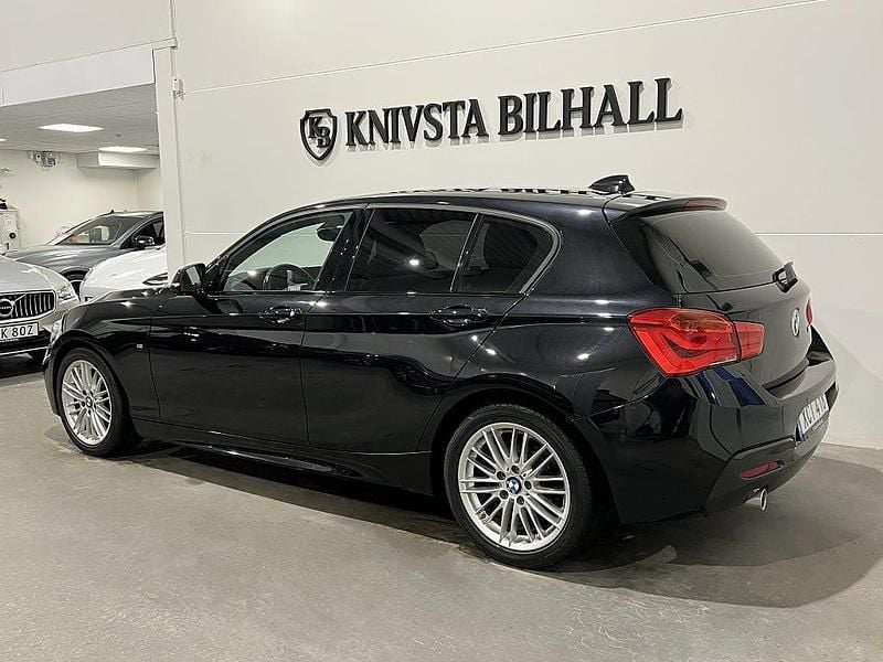 Begagnad BMW 118 M Sport 136 HK (100 kW) 2018 Svart Halvkombi