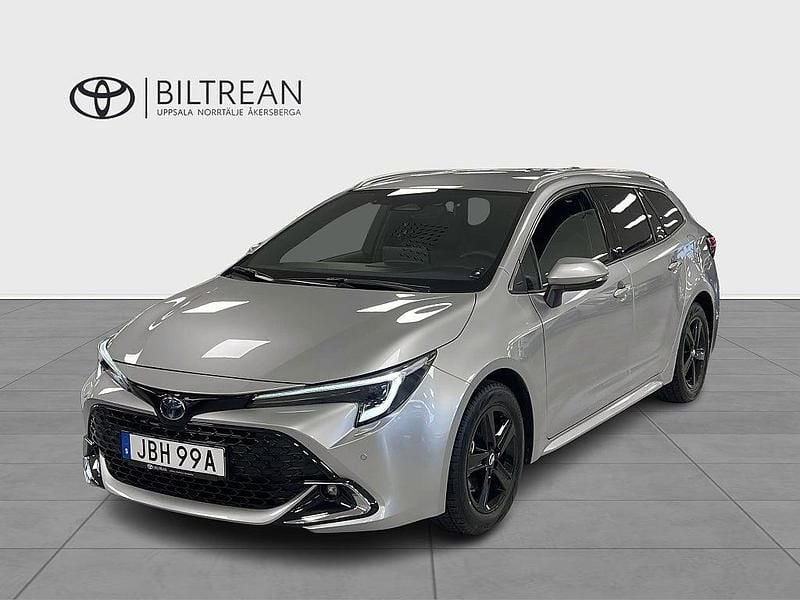 Silver Ny 2025 Toyota Corolla Style Kombi | 355 000 kr (Marknadspris) - Bild 1/4
