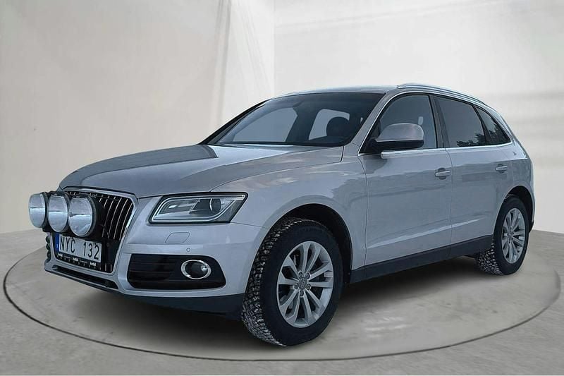 Begagnad Audi Q5 177 HK (130 kW) 2014 Silver SUV