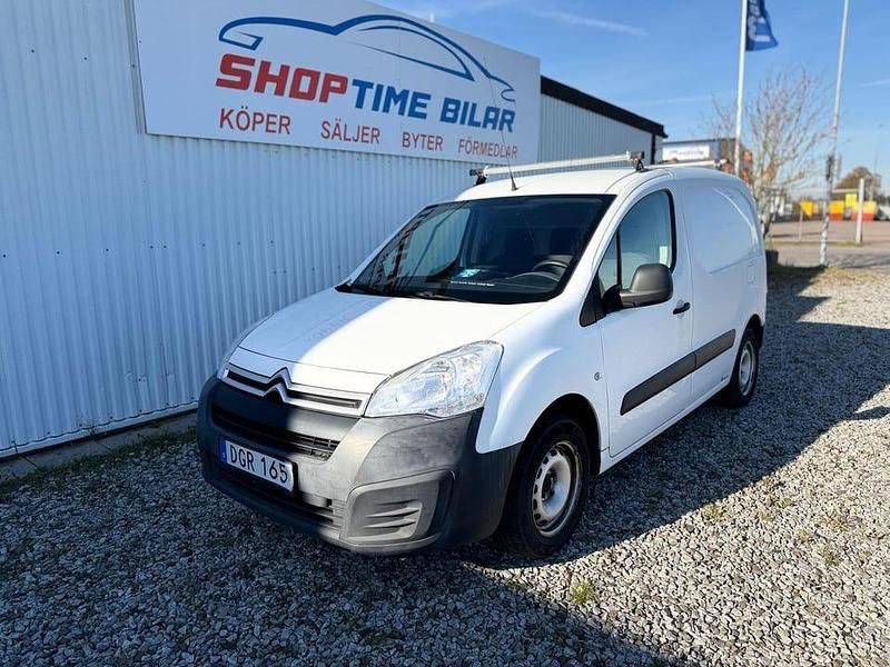 Vit Begagnad 2017 Citroën Berlingo Minibuss | 79 900 kr (Marknadspris) - Bild 1/4