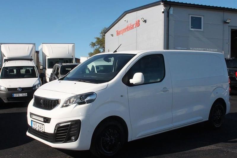 Vit Begagnad 2018 Peugeot Expert Van | 225 000 kr (Bra pris) - Bild 1/4