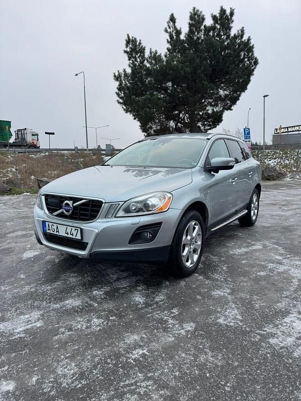 Begagnad 2010 Volvo XC60 SUV | 79 000 kr (Superpris) - Bild 1/4