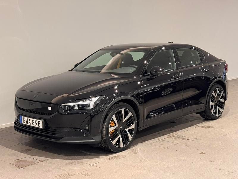 Svart Ny 2025 Polestar 2 Performance Halvkombi | 579 500 kr (Marknadspris) - Bild 1/4