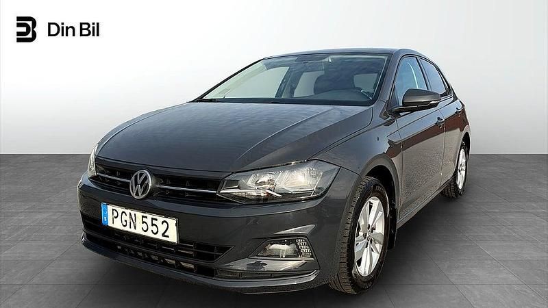 Grå (urano grey) Begagnad 2018 VW Polo Halvkombi | 139 900 kr (Marknadspris) - Bild 1/4
