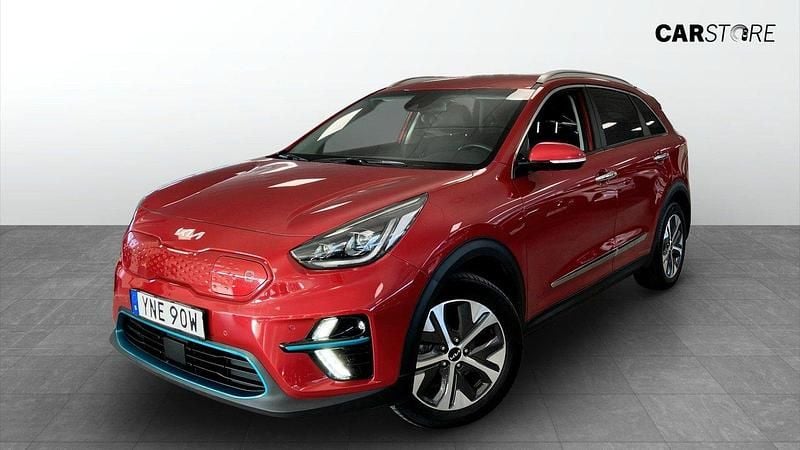 Röd (red) Begagnad 2022 Kia e-Niro Advance SUV | 279 900 kr (Marknadspris) - Bild 1/4