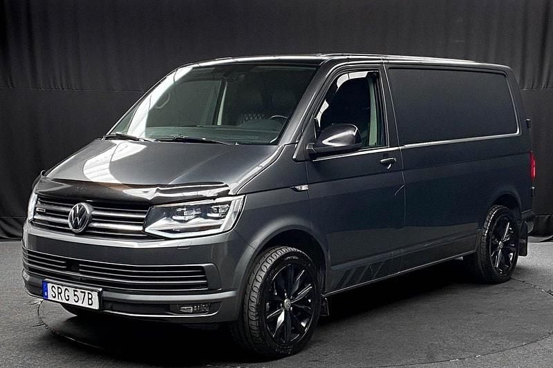 Grå Begagnad 2019 VW T6.1 R Van | 349 800 kr (Bra pris) - Bild 1/3