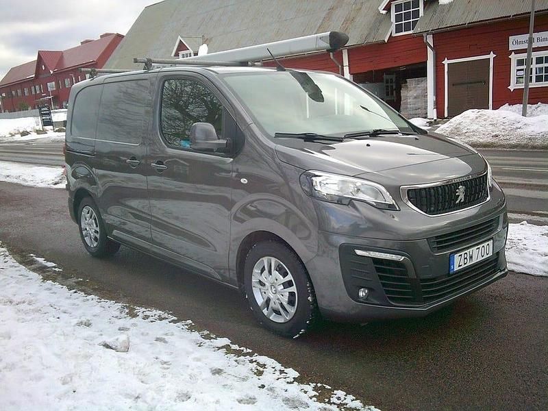 Begagnad Peugeot Expert 116 HK (85 kW) 2018 Grå Van