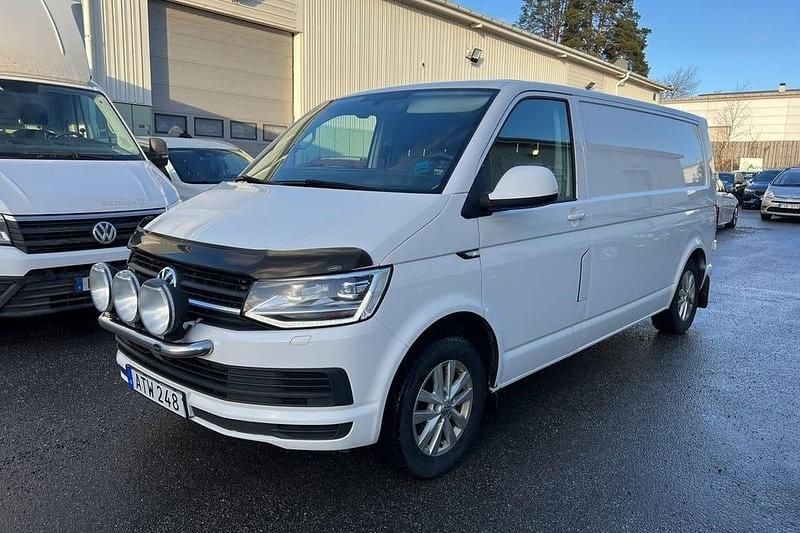 Vit Begagnad 2018 VW T6 Van | 169 900 kr (Bra pris) - Bild 1/4