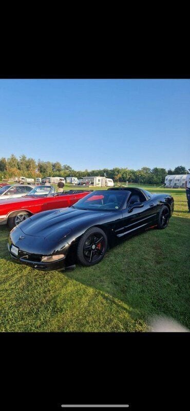 Svart Begagnad 2003 Chevrolet Corvette Sportkupé | 239 000 kr (Marknadspris) - Bild 1/4