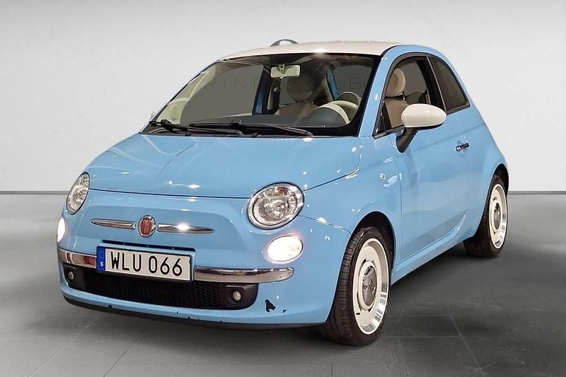Ljusblå Begagnad 2015 Fiat 500 Lounge Halvkombi | 79 900 kr (Marknadspris) - Bild 1/3